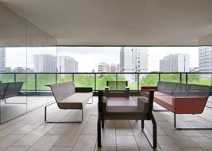 Central Warsaw Apartment - Great Location- Luxury One Bedroom Apartments - Grzybowska 37